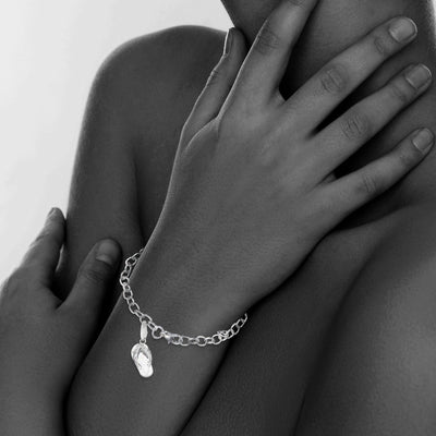 GC0024 Charm