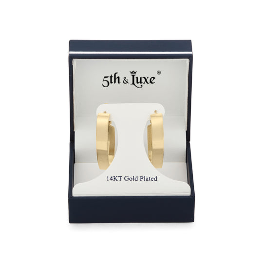 J00500 Earrings in Branded Box