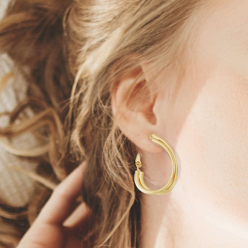 J00622L Earrings in Branded Box