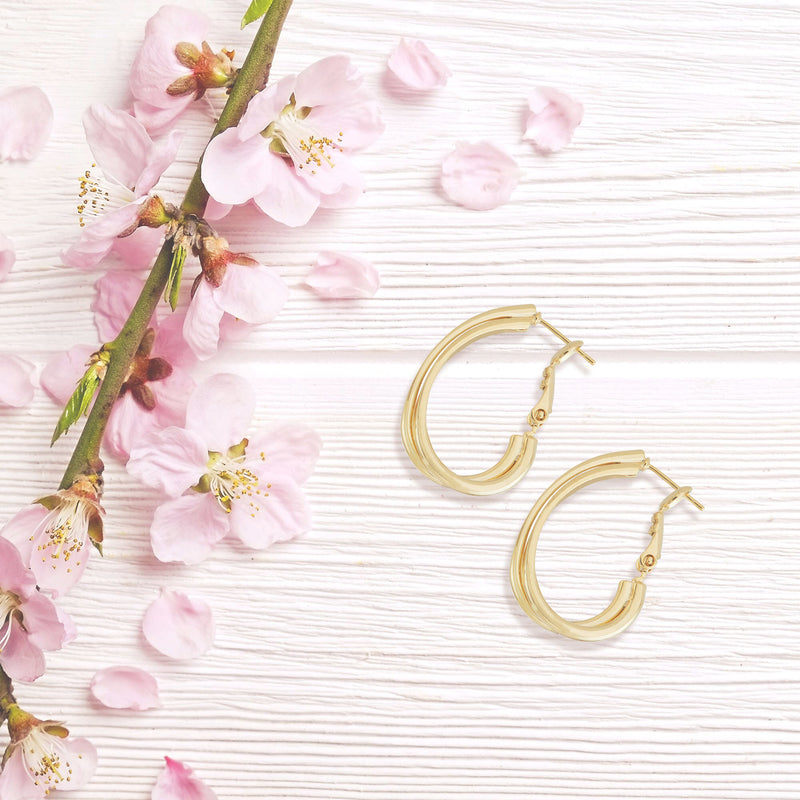 J00622L Earrings in Branded Box