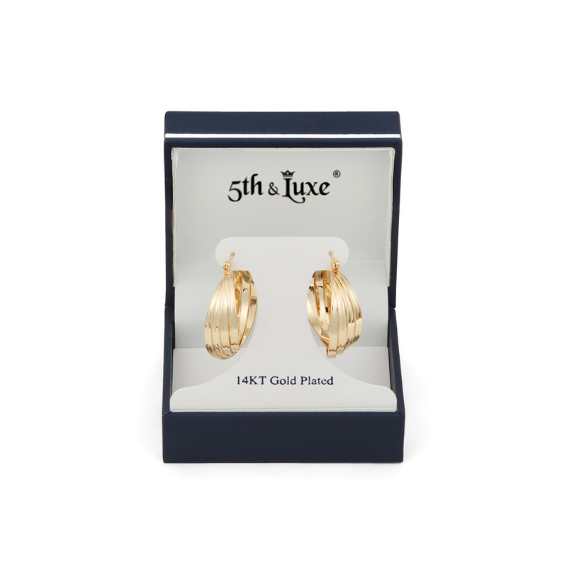 J02038-30-Y Earrings in Branded Box