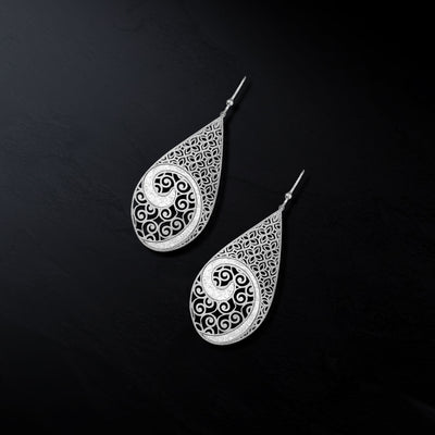 J06008/W Earrings
