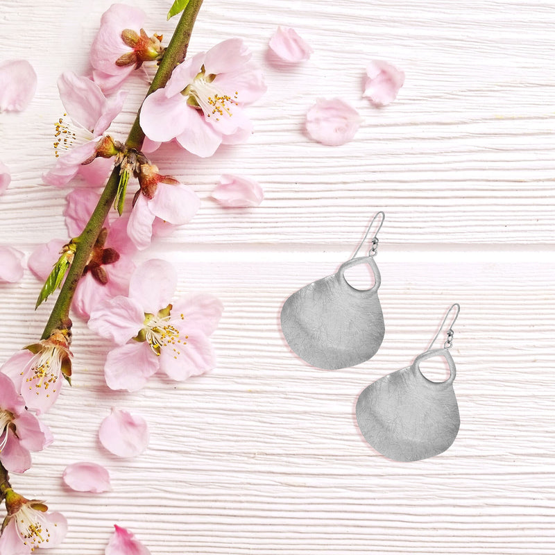 J06045/W Earrings