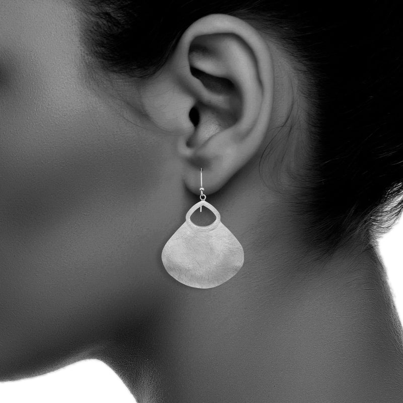 J06045/W Earrings