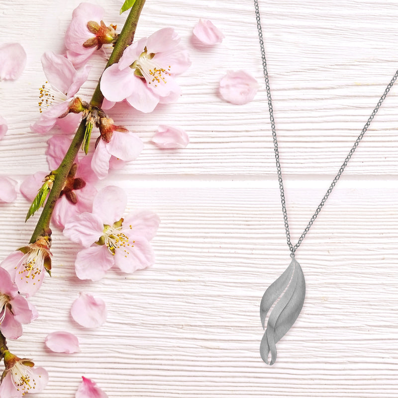 J06078/W Pendant