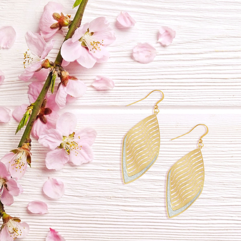 J06107/E/Y Earrings