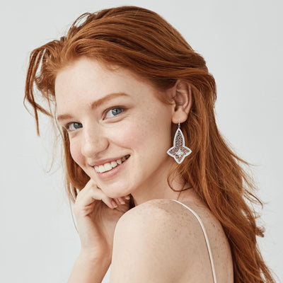 J06108/E/W Earrings