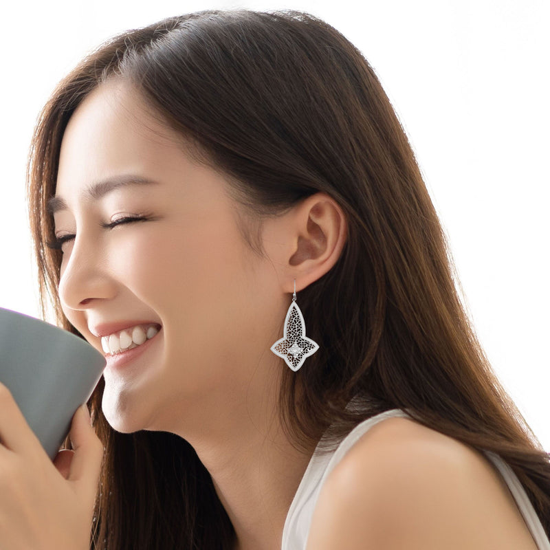 J06108/E/W Earrings