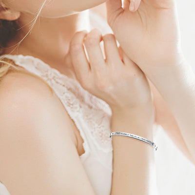 Y02001/Trust Bangle